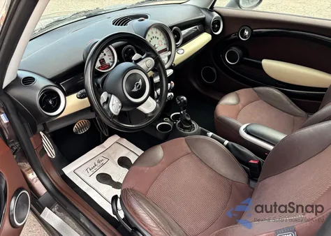 2009 Mini Cooper S Clubman from USA, damaged, VIN WMWMM33569TP91125